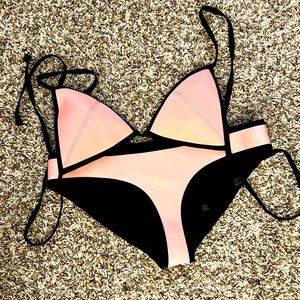 Medium TRIANGL swim suit - pink & black